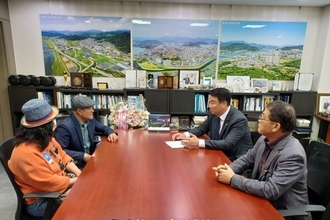 자조금협의회, 정희용 의원 간담회..."화훼산업법 개정 서둘러달라!"