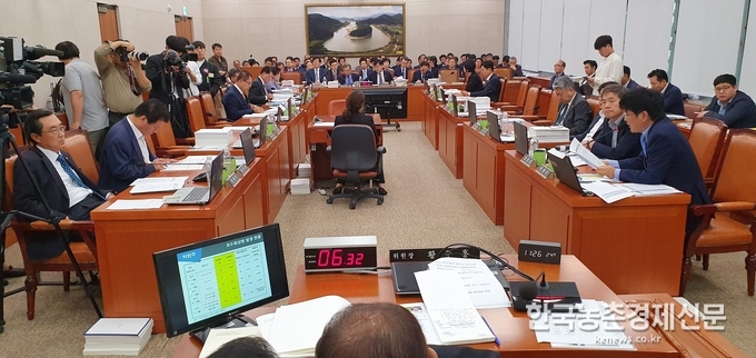 국회 농해수위(위원장 황주홍)의 농촌진흥청 국정감사 모습.8일은 농협중앙회 국감이 있다. 나남길 kenews.co.kr