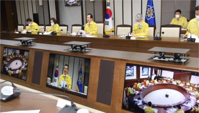 정세균 국무총리가 23일 세종 어진동 정부세종청사에서 열린 국정현안점검조정회의를 주재, 모두발언을 하고 있다. <사진= 국무총리실 kenews.co.kr>