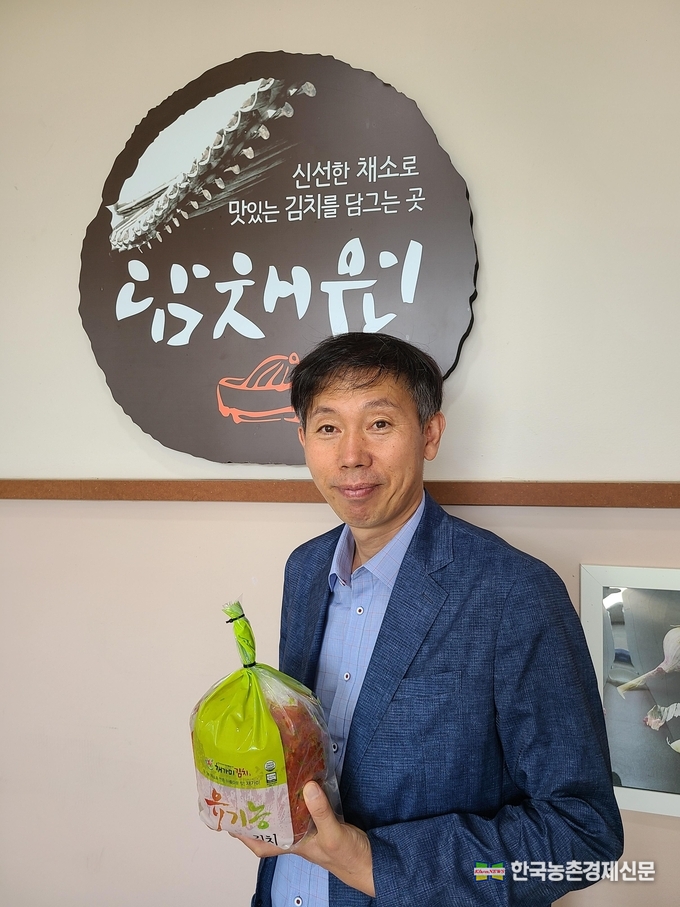 ‘농업회사법인 주식회사 담채원’의 박대곤 대표 <kenews.co.kr>