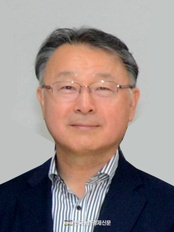 김종국 경북농업기술원 감수출농업기술지원단장/경북대 교수. kenews.co.kr