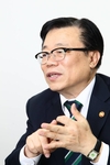 ‘박근혜정부’ 중반기 농정!...이동필 농림축산식품부 장관에게 듣는다!