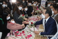 졸업식 행사 등 줄줄이 취소...