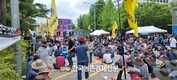 '한우농가 뿔났다!' 국회 앞으로!...농민들 1만 2천명 소끌고 '한우반납' 상경 시위!