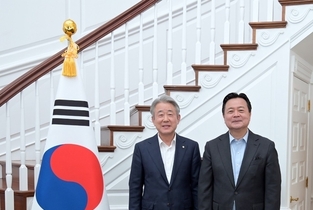 강호동 농협중앙회장, 급변하는 환경 속 K-푸드 수출 활로 모색