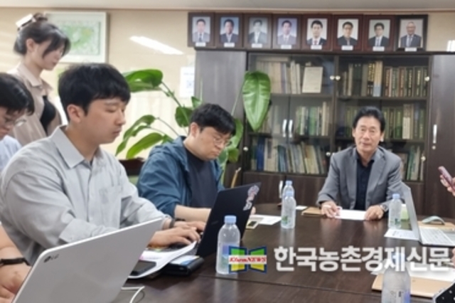 오리협회 이창호 회장 “오리고기 원산지표시 유명무실... 허술한 표시 서둘러 고쳐야”