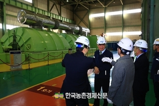 '소똥'으로 발전기 돌린다!...'가축분뇨' 고체연료 활성화에 박차!